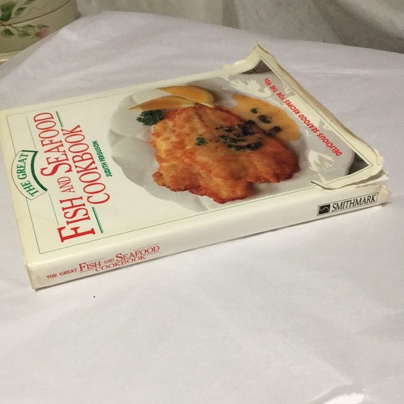 The great fish and seafood cookbook hardback color pics w dust over Vintage 1992 - Picture 5 of 17